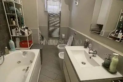 Casa in vendita, Via Silvio Pellico, Pomezia