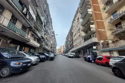 Negozio in vendita, Via Tiberio 45, Napoli