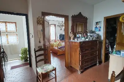 Villino a Schiera in vendita, Via Lunga di Cafaggio, Prato