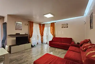 Villa Plurifamiliare in vendita, Via delle Vigne di Morena, Roma