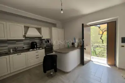 Casa Indipendente in vendita, Via Picente, Montereale