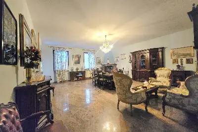 Villa in vendita, Via F. Petrarca, Sarezzo