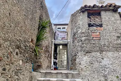 Casa Indipendente in vendita, Via C Torre, Roccalumera