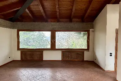 Casa Indipendente in vendita, Via Campiani, Cellatica