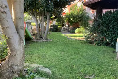 Villa Plurifamiliare in vendita, Via Giovanni Re, Roma
