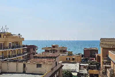 Superattico in vendita, Via Gran Bretagna, Pomezia