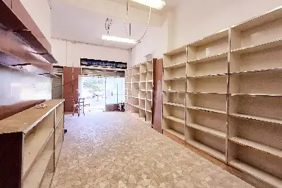 Negozio in vendita, VIA IVANOE BONOMI , Roma