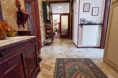 Casa in vendita, Via Roma, Castelletto di Branduzzo