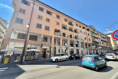 Box in affitto, Via Roma, Atripalda
