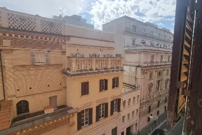 Casa in vendita, Via Castelfidardo, Roma