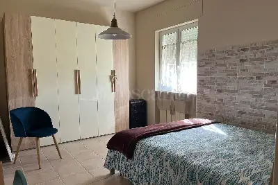 Casa Indipendente in vendita, Via Carife , Roma