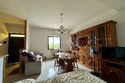 Casa in vendita, Via Cisternense, Lanuvio