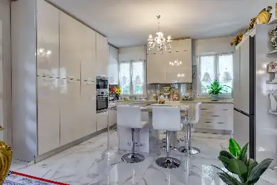 Villa in vendita, Via Luigi Pirandello, Camaiore