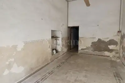 Negozio in vendita, Via Roma, Terni