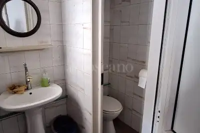 Negozio in vendita, Via Volturno, Latina