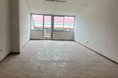 Negozio in vendita, Via Pertini, Avezzano