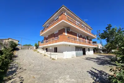 Villa in vendita, Via Rinascimento, Anzio
