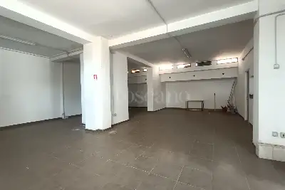 Magazzino in vendita, Via Giuseppe Ginanni, Roma