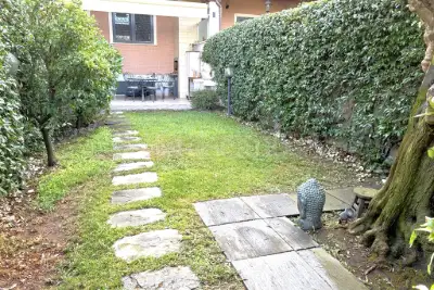 Villino a Schiera in vendita, Via Andrea Cascella, Roma