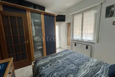 Casa in vendita, Via Lorenteggio, Milano