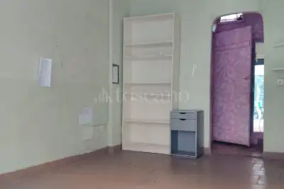 Negozio in vendita, Via Eleonora d'Arborea, Roma