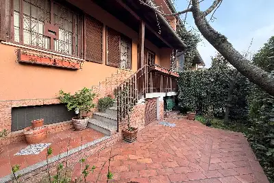 Villino a Schiera in vendita, Largo Rovedine, Opera