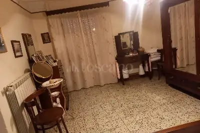 Casa Indipendente in vendita, Via San Pietro, 1 Viggiano (PZ), Viggiano