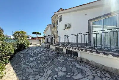 Villa in vendita, Via Loano, Fiumicino