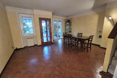 Villino a Schiera in vendita, Via Donato Bramante, Brescia