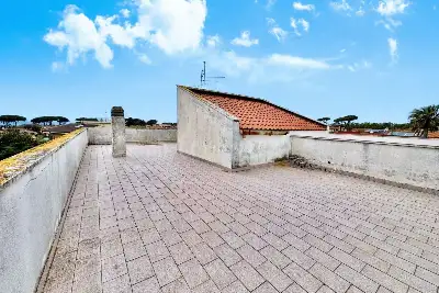 Villa in vendita, Via Gabriele D'Annunzio, Anzio