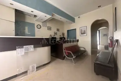 Albergo in vendita, Via Bambaia, Milano