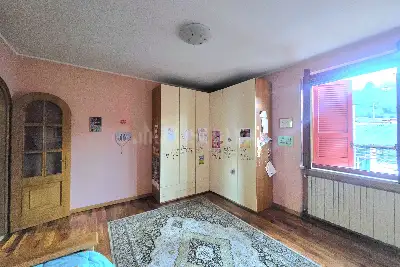 Villa in vendita, Via F. Petrarca, Sarezzo