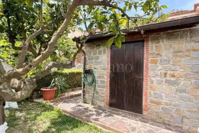Casa Indipendente in vendita, Via Duca D'Aosta, Montecorice