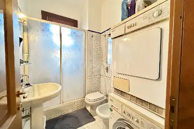 Casa in vendita, Via Pietro Rondoni, Milano