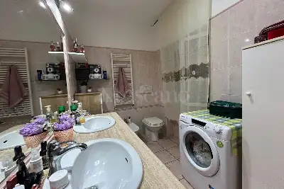 Casa in vendita, Via Zendrini, Roma