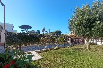 Villa Bifamiliare in vendita, Viale delle Querce, Anzio