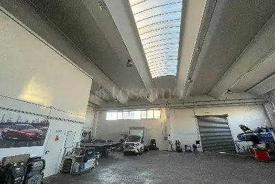 Capannone in vendita, Via dei Castelli Romani, Pomezia