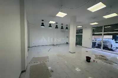 Negozio in affitto, Via Tenente Nino Antelmi, Ostuni