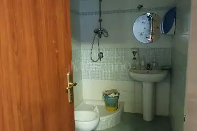 Box in affitto, via treviglio, Roma