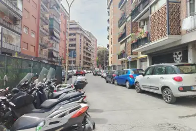 Box in affitto, Via dei Prati dei Papa, Roma