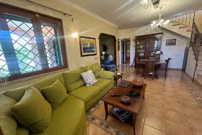 Villa in vendita, Via Afrodite, Pomezia