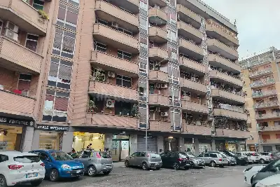 Casa in vendita, Via Carlo Sereni, Roma