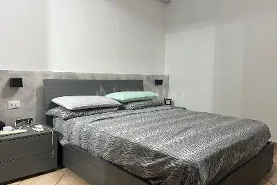 Villino a Schiera in vendita, Via Casaluce, Roma