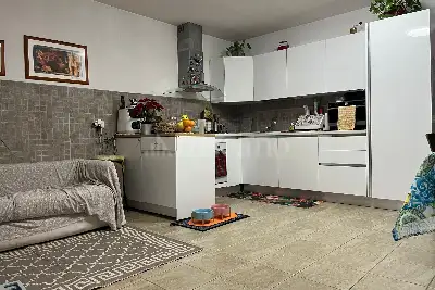 Villino a Schiera in vendita, Via Casaluce, Roma