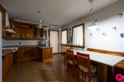 Villino a Schiera in vendita, Via Luciani Papa, Pasiano di Pordenone