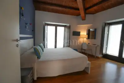 Palazzo in vendita, Via Transito, Catania