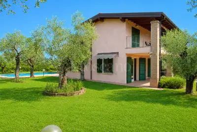 Villa in vendita, Via della Gherla, Moniga del Garda