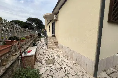 Villa Bifamiliare in vendita, Via Filippo Cuggiani, Fiumicino
