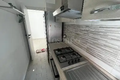 Casa in vendita, Via Lorenteggio, Milano