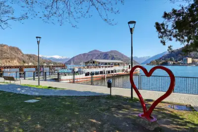 Attività Commerciale in vendita, Via Mazzini, Porto Ceresio